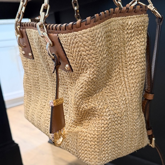 MICHAEL Michael Kors Straw Rosalie Medium Tan and Brown Purse - Picture 6 of 16